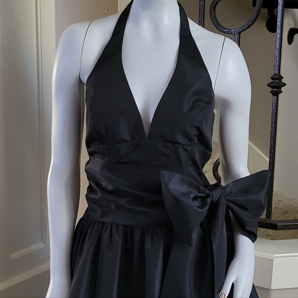 Valentino Halter Black Dress 🖤 - Picture 2 of 8